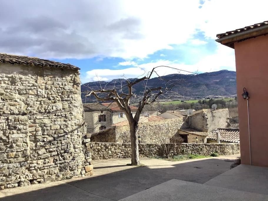 Gite Confortable Village Medieval Sainte-Jalle Baronnies Provencales מראה חיצוני תמונה